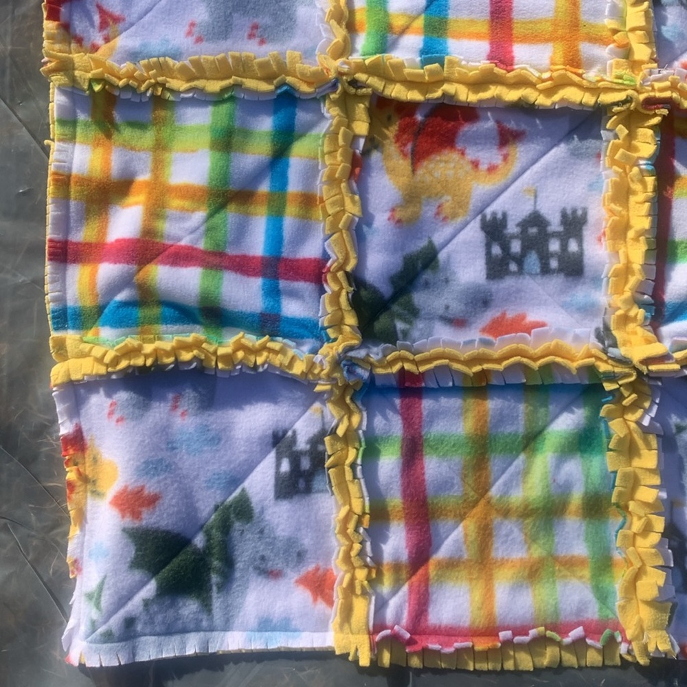 FINAL SALE $15 Hand Crafted Fleece Rag Quilt Dragons Toddler size Unisex Baby - Picture 6 of 8